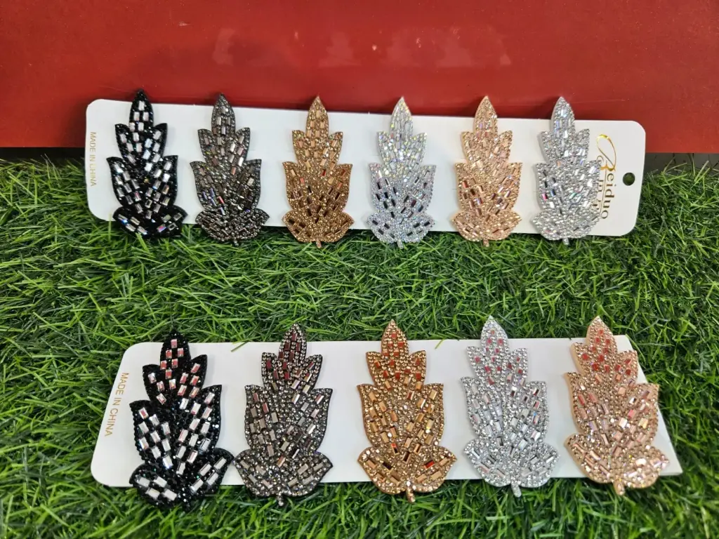 Designer clips (leaf design)