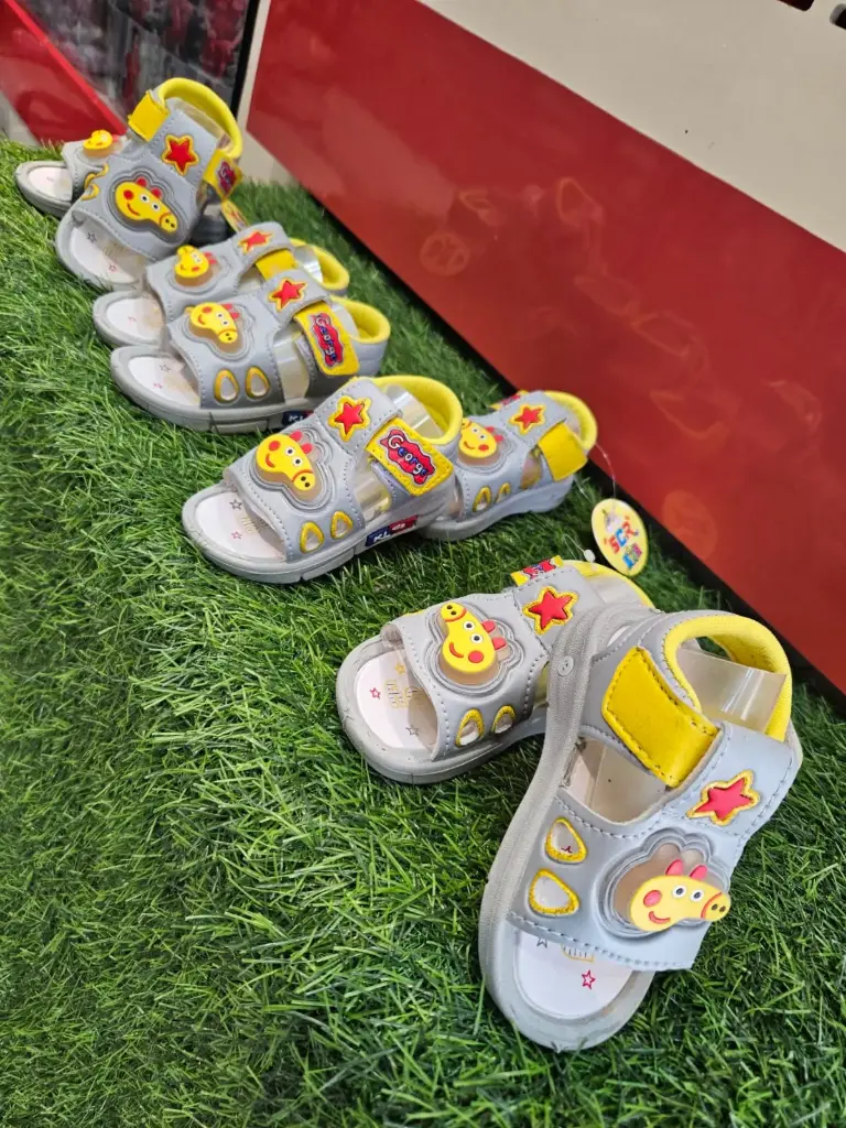 Grey chu-chu(sound) kids sandals (0-3months)