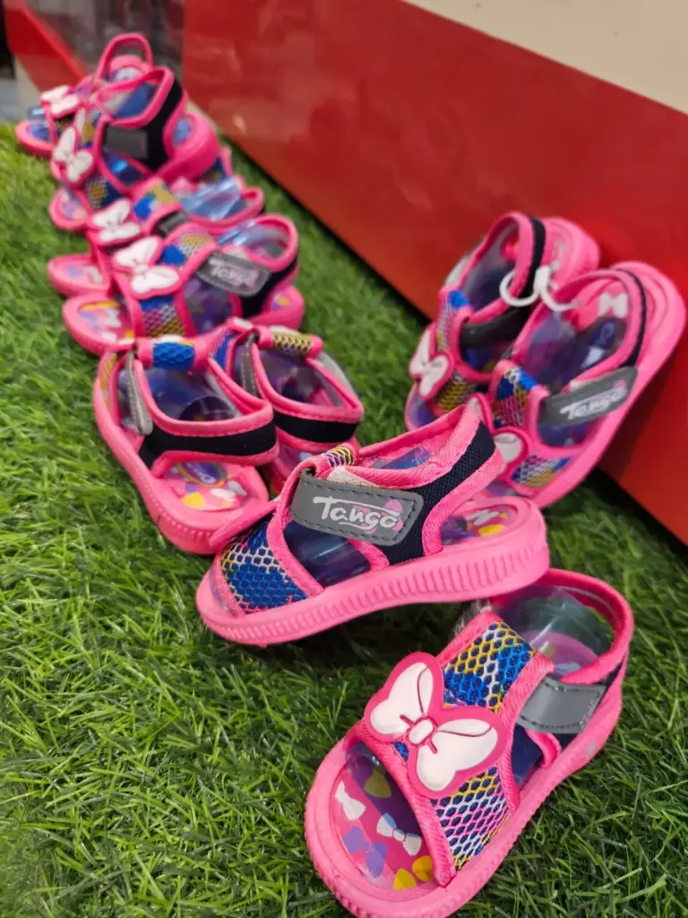 Girl chu-chu(sound) kids sandals (0-3months)