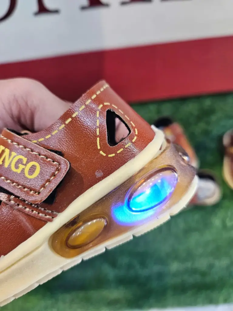 Lighting Brown Sandals